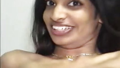 एशियाई सेक्सी फिल्म दिखाइए सेक्सी मॉडल से घसीटा है Kuninglips
