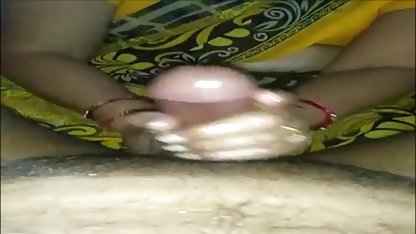 युवा लोगों के कामुक अंत सेक्सी मूवी पिक्चर के साथ प्रतिक्रिया का एक खेल का मंचन