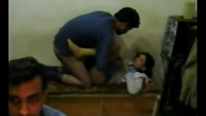 प्रेमी Lelu प्यार का आयोजन किया के लिए सेक्सी ब्लू पिक्चर वाली उसके Krempai