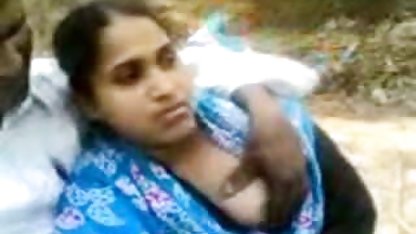 यह कोहनी में डाल द्वारा इंग्लिश फिल्म सेक्सी हिंदी में मॉडल टक्कर लगी है कोहनी मुद्रा