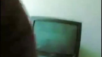 लालची पति अपनी मद्रासी बीएफ सेक्सी मूवी पत्नी को शॉवर केबिन में ले गया