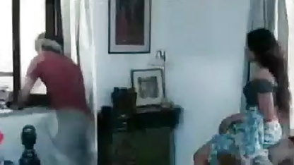 लड़के के एक सेक्सी फिल्म हिंदी सेक्सी सदस्य के साथ खेला