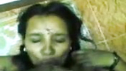 एशियाई बंधे ऊपर और फुल सेक्सी सेक्सी फिल्म संतुष्ट के साथ उनके हाथ