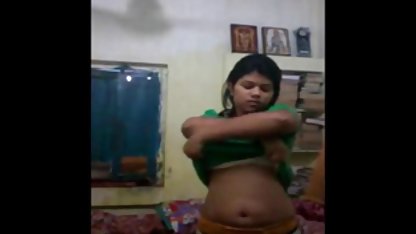 पैटी Michova समुद्र तट के बीच में सेक्सी फिल्म दिखाइए किटी फैला