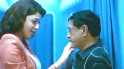 लुसी गुड़िया जुदा पैर में सामने बॉलीवुड सेक्सी पिक्चर के एक अमीर चालक