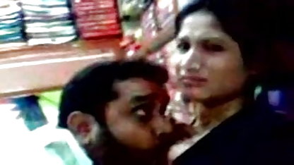मरोड़ते बफ फिल्म सेक्सी में बंद लड़की के साथ उंगली और लोन