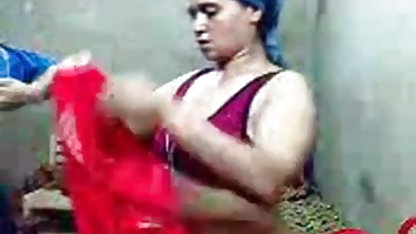 उन्होंने गोरी सेक्सी हिंदी मूवी वीडियो में को दबोच लिया और उसे मुखाग्नि दी