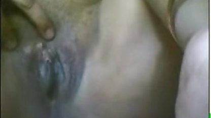 चेरी Poppens बेकार है आदमी के तहत फिल्म सेक्सी वीडियो में एक मालिश तालिका