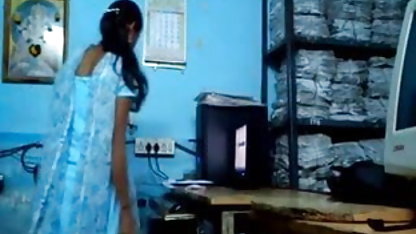 के मुंह की हिंदी फिल्म सेक्स वाली तकनीक के एक busty प्रो