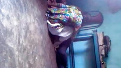 बच्चे को पानी के नीचे ले गया बफ हिंदी सेक्सी फिल्म