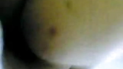 ग्लैमरस अभिनेत्री सेक्सी भोजपुरी हिंदी फिल्म सवारी पर एक गंजा hahal